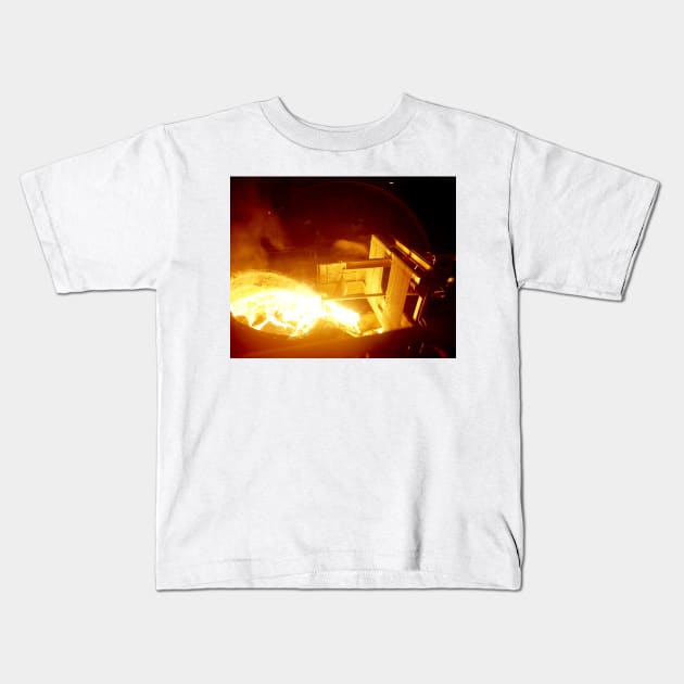 Steel production (T810/0005) Kids T-Shirt by SciencePhoto